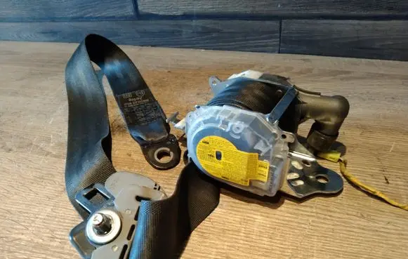 Hyundai Santa Fe Front seatbelt