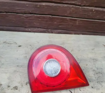 Volkswagen Golf V Tailgate rear/tail lights 285002