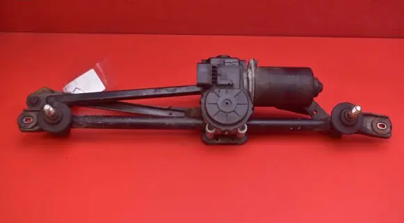 Hyundai Tucson JM Front wiper linkage and motor