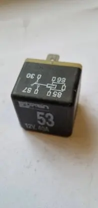 Volkswagen PASSAT B7 Other relay 141951253B