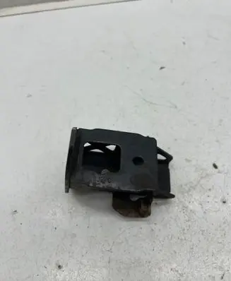 Radiator support slam panel bracket