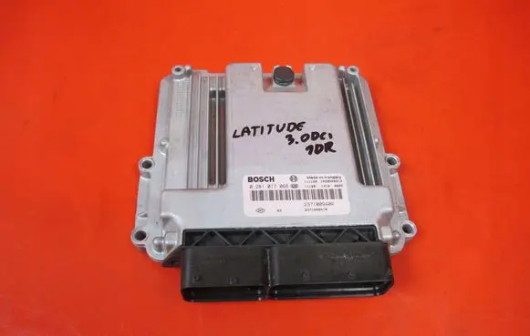 Renault Latitude (L70) Engine control unit/module 237100940R 0281017068 CZCI