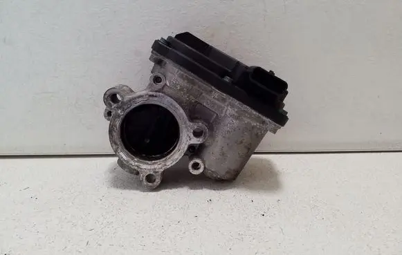 Dacia Sandero II Throttle valve 8201547345 A2C93710200