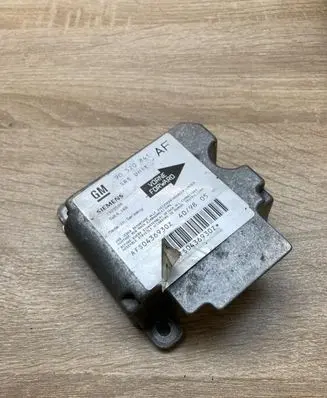 Opel Astra F Airbag control unit/module 90520841