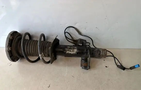 BMW 4 F32 F33 Front shock absorber/damper 6864760