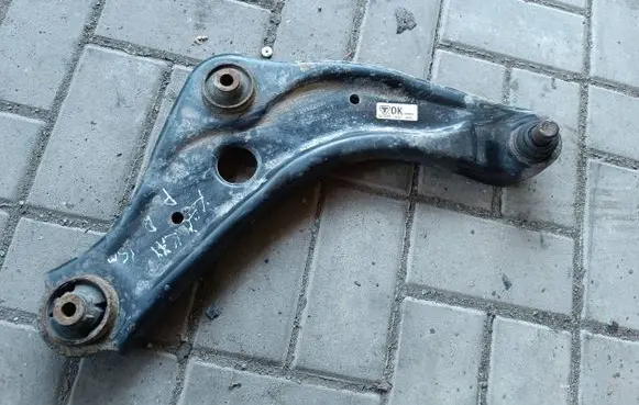 Nissan Qashqai Front lower control arm/wishbone