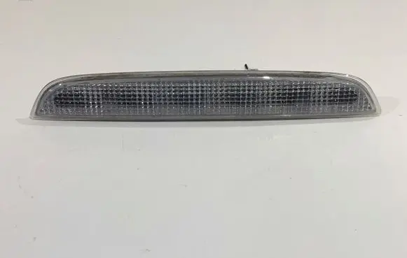 Mitsubishi Outlander Third/center stoplight