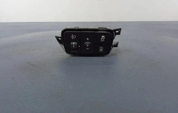 KIA Rio Light switch 84757-H8000