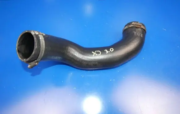 Jaguar XJ X351 Intercooler hose/pipe AW936F072AB D05WB