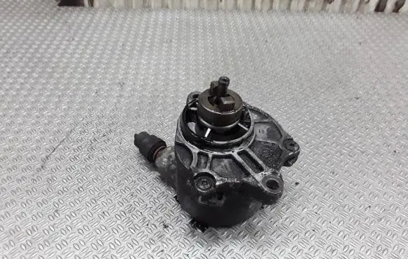 Mercedes-Benz Sprinter W906 Vacuum pump A623065
