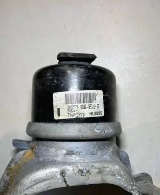 Volvo V70 Engine mount bracket 31257674 HL8085 6G926F012ED