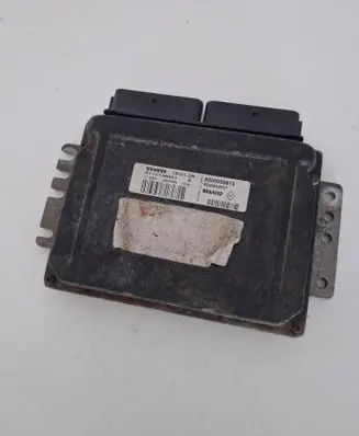 Renault Scenic I Engine control unit/module S110138001 8200056873