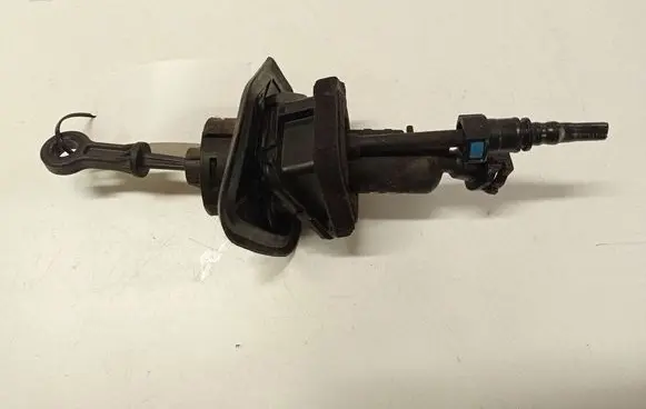 Ford S-MAX Clutch master cylinder KG19300