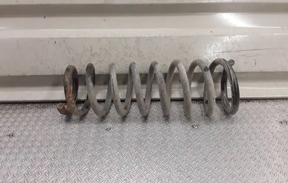Hyundai i30 Rear coil spring 