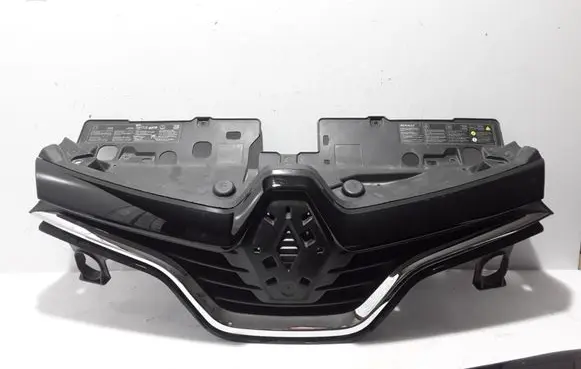 Renault Captur Front grill 623102335R