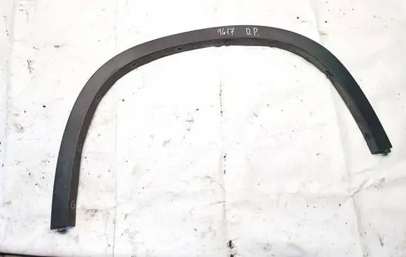 BMW X1 E84 Front arch trim 51772990166 14204611