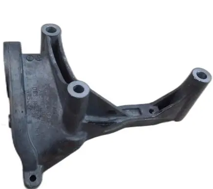 Audi Q7 4M Engine mounting bracket 
