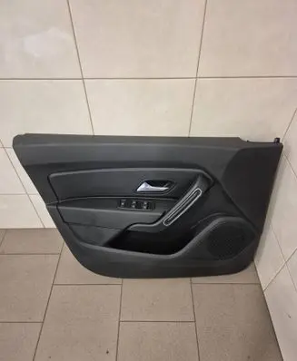 Dacia Duster II Front door card panel trim 809010653R