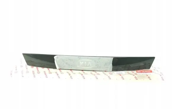 KIA Picanto Trunk door license plate light bar 8731007100