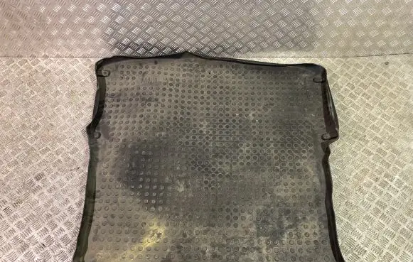 Skoda Octavia Mk2 (1Z) Rubber trunk/boot mat liner 