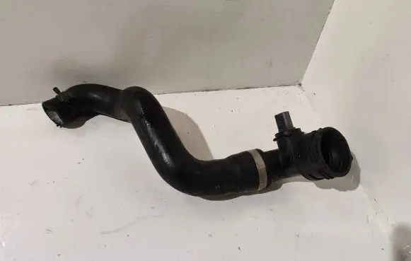 Volkswagen Touareg I Engine coolant pipe/hose 7l6122291m