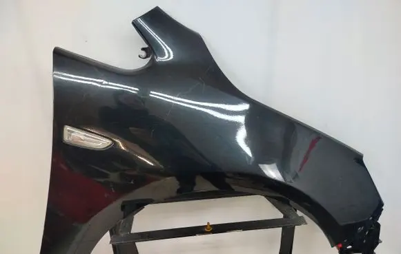 Opel Astra J Fender 