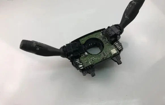 Volvo XC60 Indicator stalk 31674103