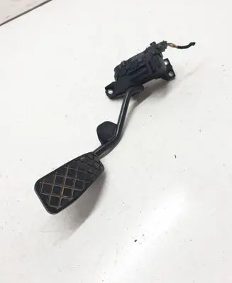 Audi A4 S4 B7 8E 8H Accelerator throttle pedal 8E2721523E 6PV00802634
