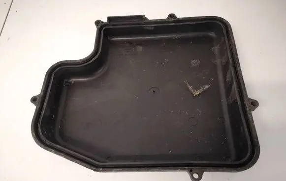Volkswagen PASSAT B5.5 Fuse box cover 8D1907613A
