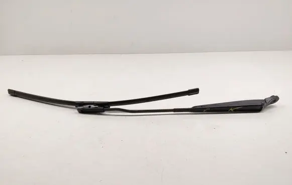 Renault Kangoo II Windshield/front glass wiper blade 8200619424