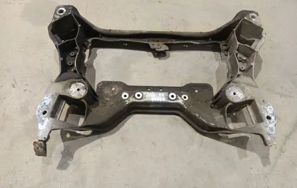 Mercedes-Benz C W203 Front subframe 