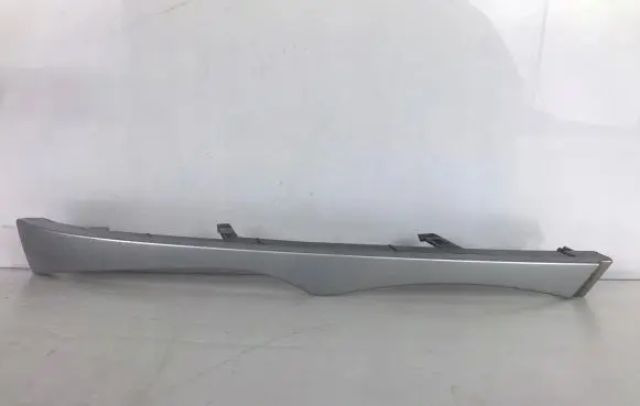 BMW 3 E46 Under headlight/headlamp trim 8208485