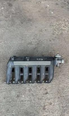 BMW 5 E39 Intake manifold 7789247A