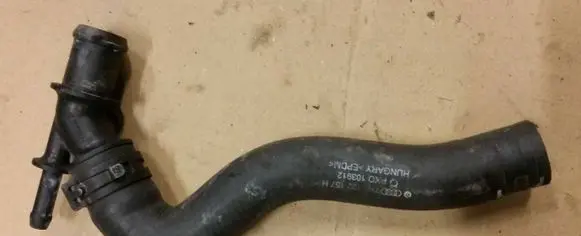 Volkswagen Transporter - Caravelle T5 Engine coolant pipe/hose 7H0122157H