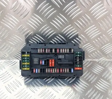 BMW 4 F32 F33 Fuse box set 9337879 19451000001