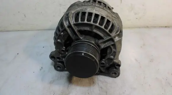 Audi A3 S3 8L Generator/alternator 0124515010