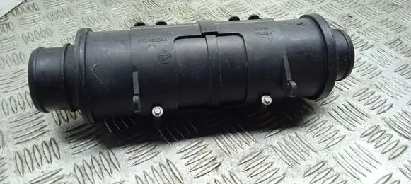 Jeep Grand Cherokee Air intake duct part 52014695AA