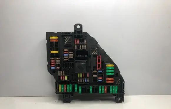 BMW 5 F10 F11 Fuse module 9264923