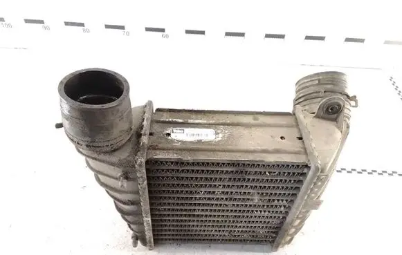 Volkswagen Golf IV Intercooler radiator 1J0145805 862319R TIA1068
