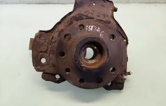 Opel Astra G Front wheel hub 