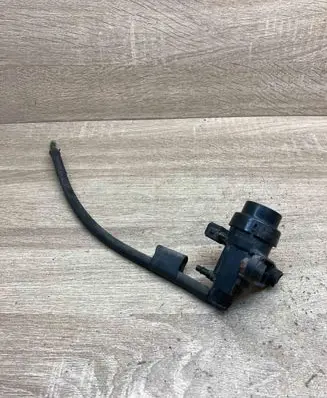 Renault Laguna I Turbo solenoid valve 7700109899