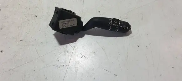 Jaguar XF X250 Wiper control stalk 8W8317A553B 091061 G66282007