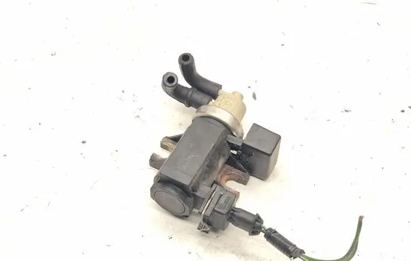 Volvo V70 Turbo solenoid valve 30637251 72190329 038116