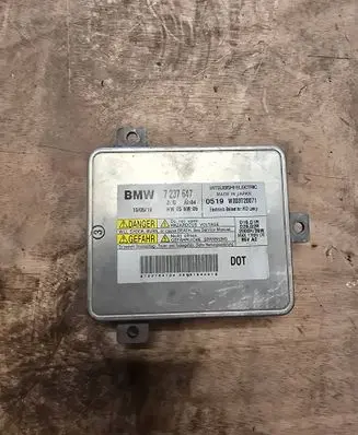 BMW 1 F20 F21 Headlight ballast module Xenon 7237647 W003T20071