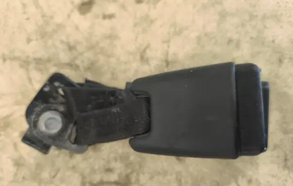 Subaru Outback (BS) Rear seatbelt buckle 2477812