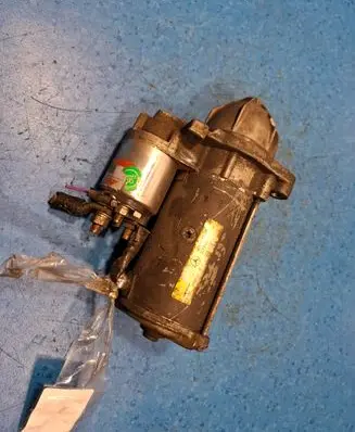 Mercedes-Benz Vito Viano W639 Starter motor 0051511301