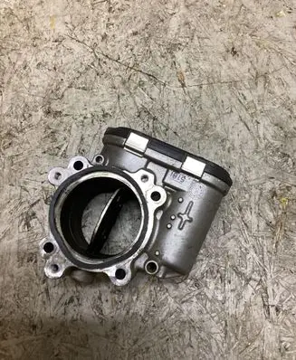 Mercedes-Benz ML W166 Throttle valve A6420900270 0281002894