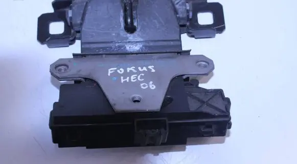 Ford Focus Tailgate/trunk/boot lock/catch/latch 01041111006