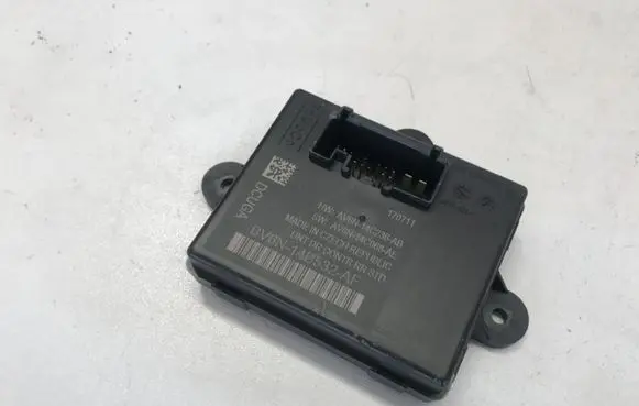 Ford Focus Door control unit/module BV6N14B532AF