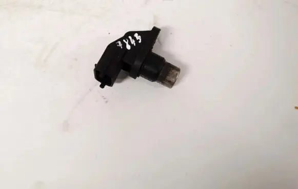 Volvo S60 Camshaft position sensor 8631533 0232103033